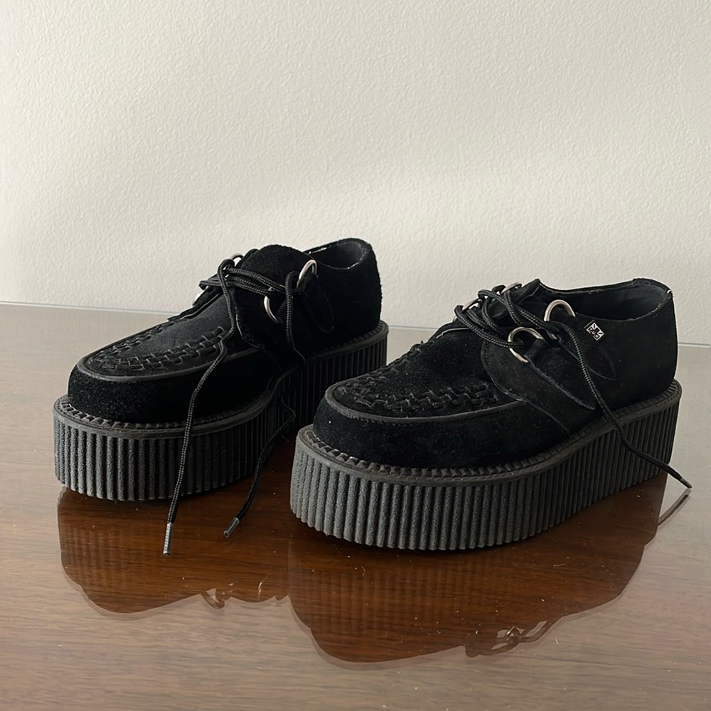 TUK Black Creepers